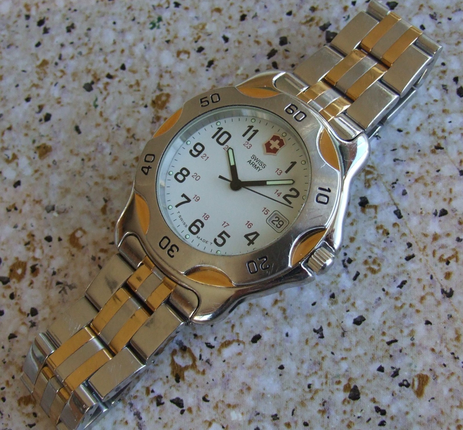 SWISS ARMY~Mens ClaSSiC OFFICERS 1884 Polished GOLD TT RATCHET~SS BRACELET~SWEET