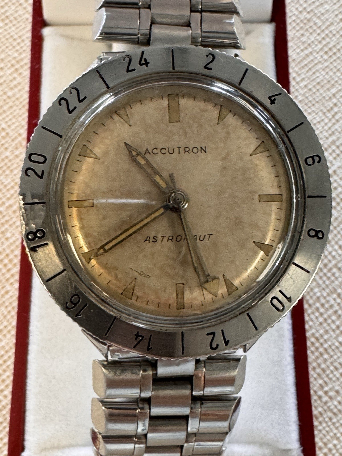 Men’s Vintage Bulova Accutron Astronaut Turning Fork Movement Watch