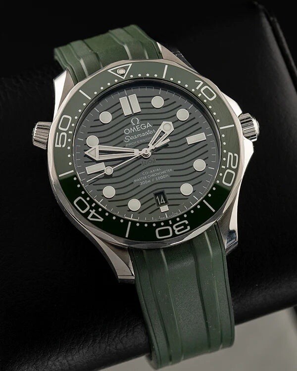 OMEGA Seamaster Diver 300M 210.32.42.20.10.001