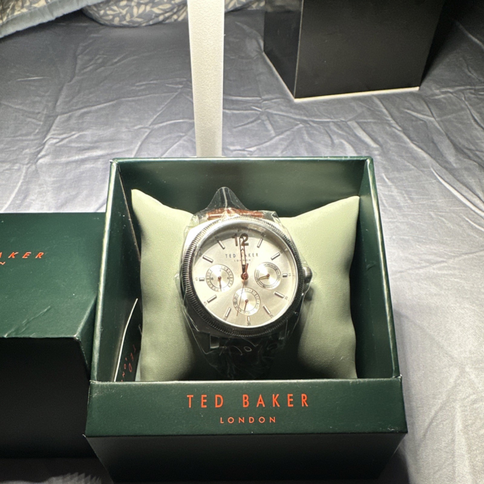 Ted Baker London Quartz Chronograph Silver Dial Brown Leather Strap w/ Box