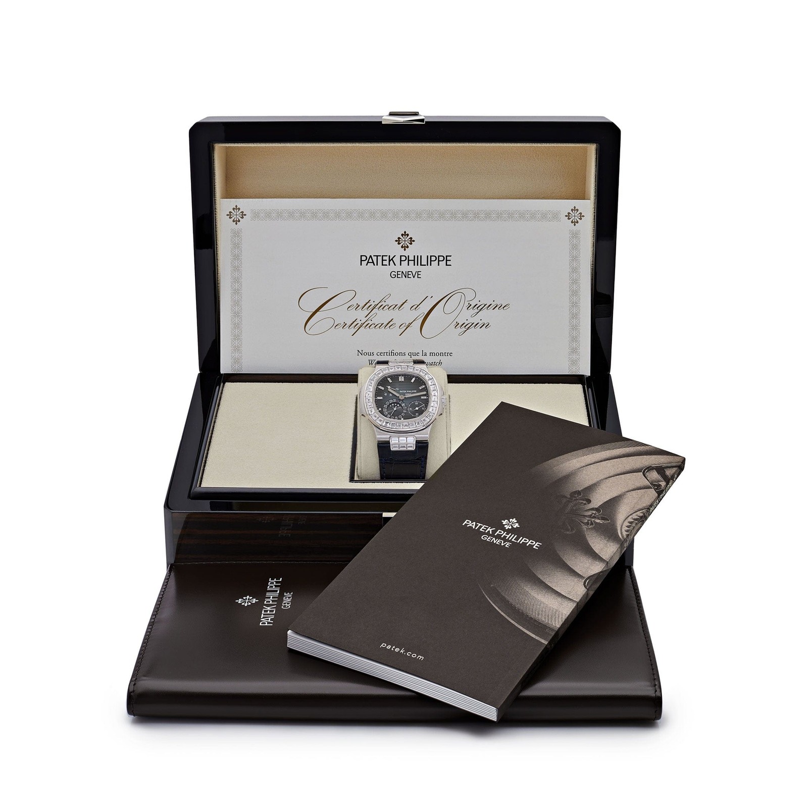 Patek Philippe Nautilus 5724G-001 White Gold Blue Diamond Dial Diamond Bezel