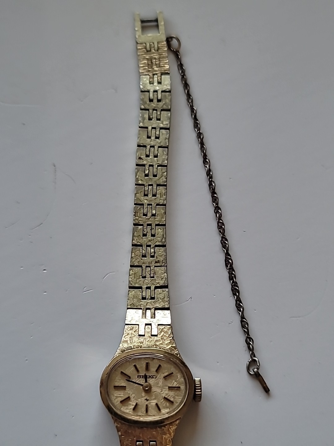Vintage Seiko Women’s Gold Watch 890488 11-7619 Analog Brushed Gold VGC