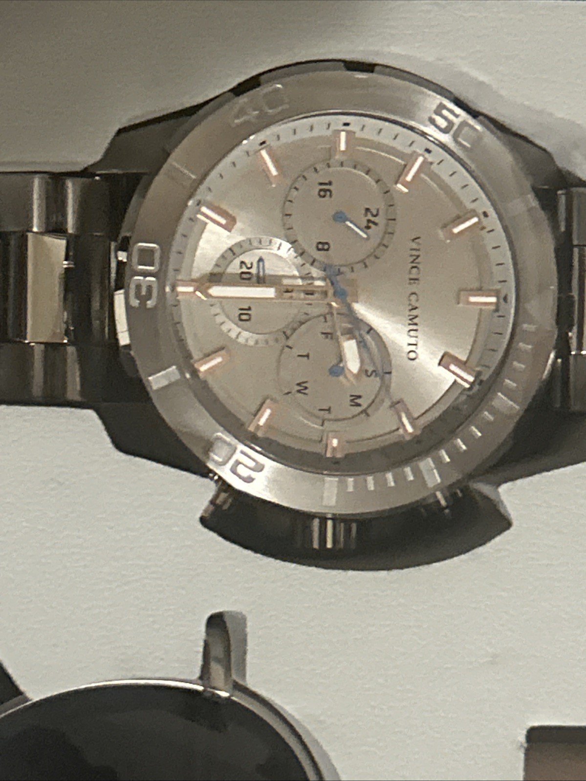 Vince Camuto GIFT SET Stainless Steel Men’s Watch with Sunglasses VC/1147GYSVST