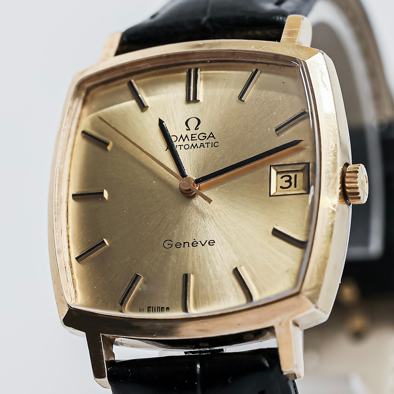 Vintage 1973 *NEAR MINT* OMEGA Geneve Cal.1012 Automatic Date Gold Dial 31mm Men