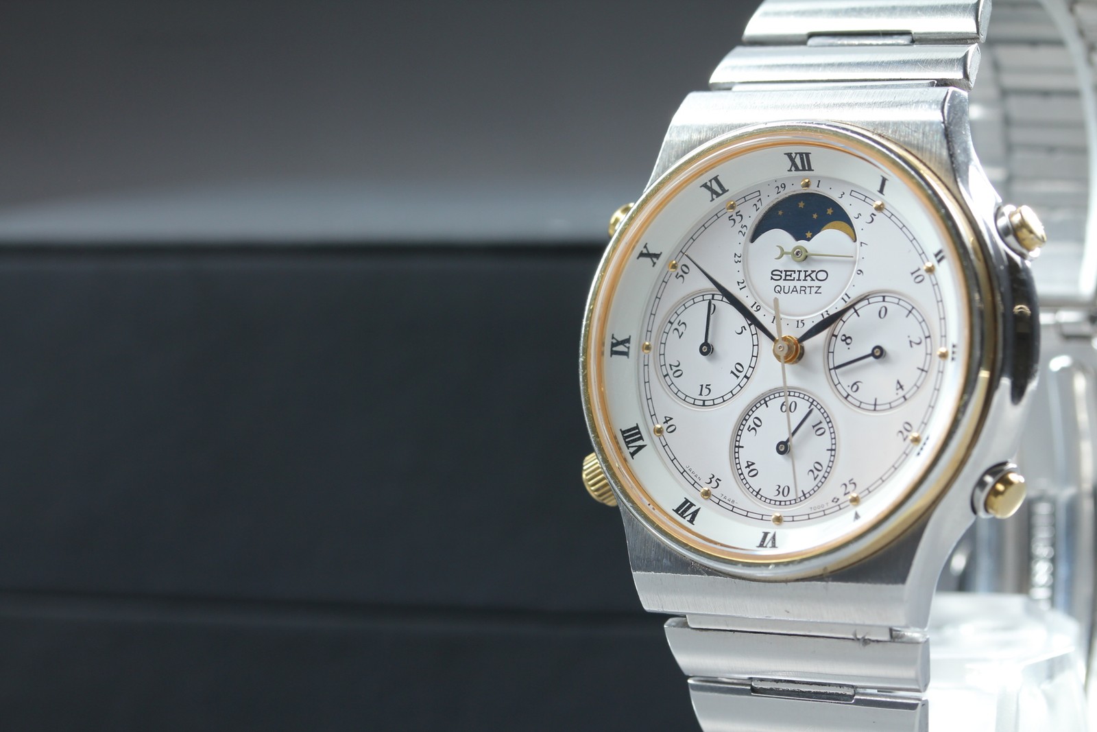 [N MINT / Box] Seiko Moon Phase Chronograph 7A48-7000 Roman Qz Men’s From JAPAN