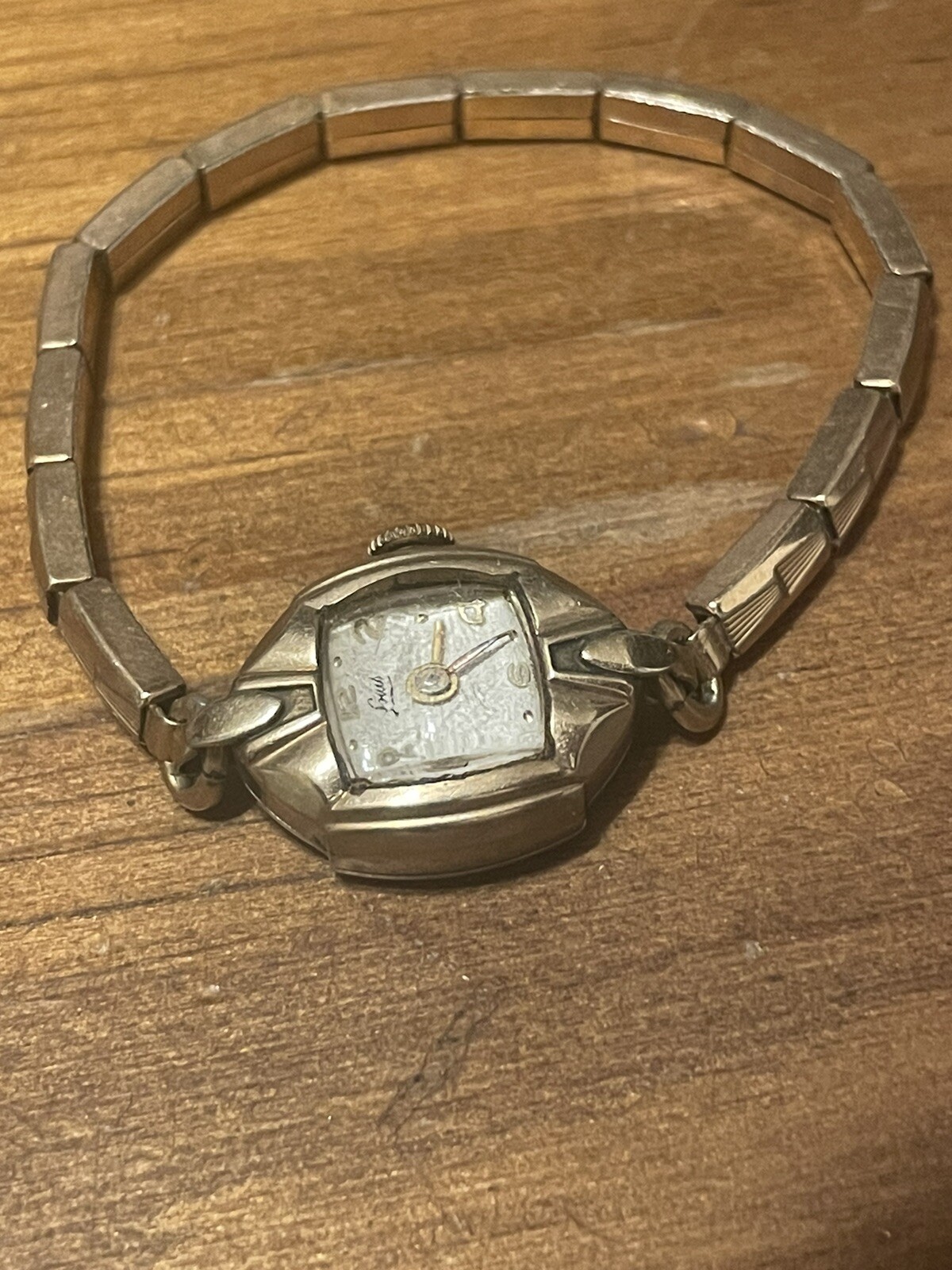 Ladies 17 Jewel Louis Swiss Made 1/20 10kGF FINESSES USA Band Tested Running