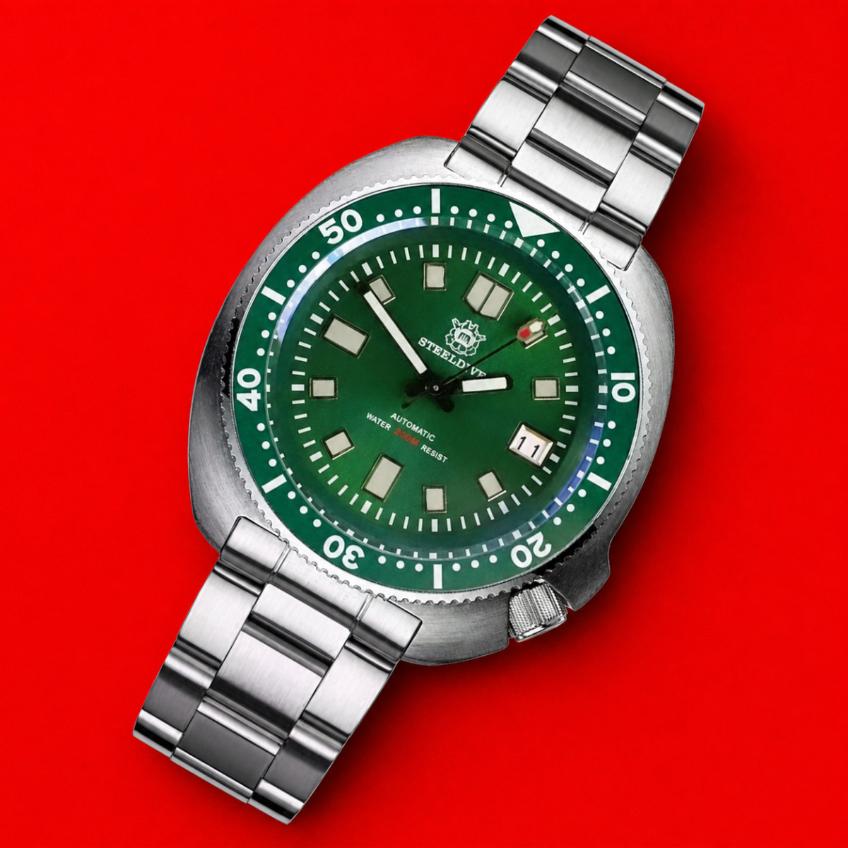 Men’s Diver Watch Stainless Steel Automatic Green Dial 200M Waterproof SteelDive