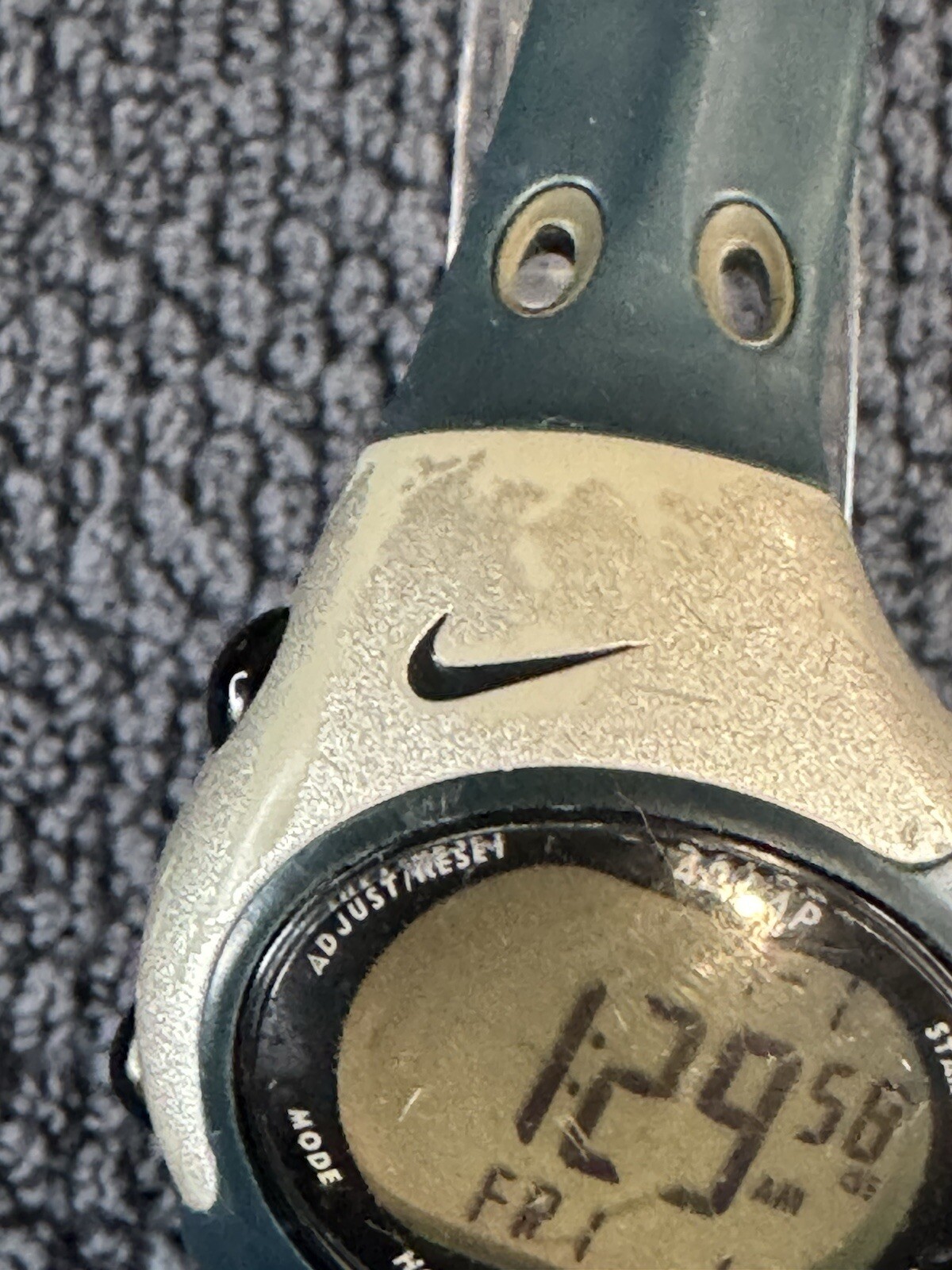 Womens Nike Digital Sports watch wg43-0010 black and gray face blue band new bat