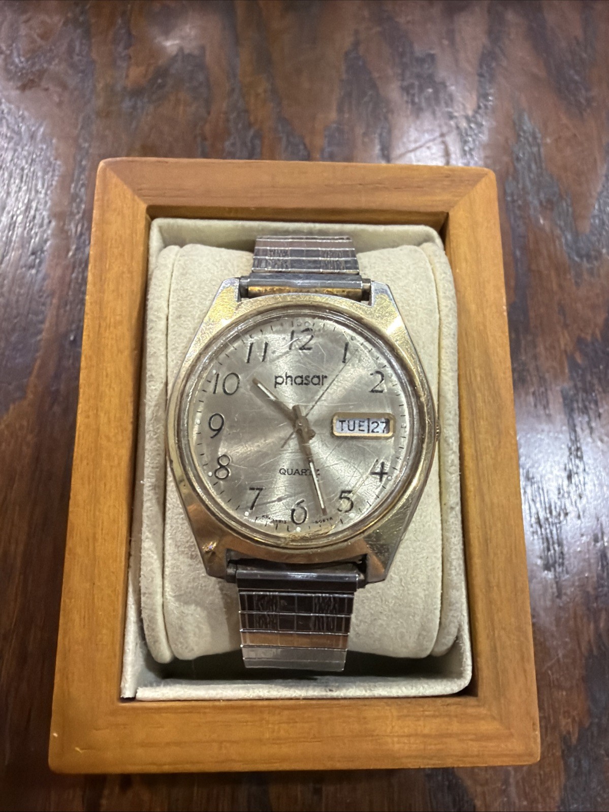 Vintage Phasar Watch Mens Gold And Sliver Tone Quartz Day Date Display