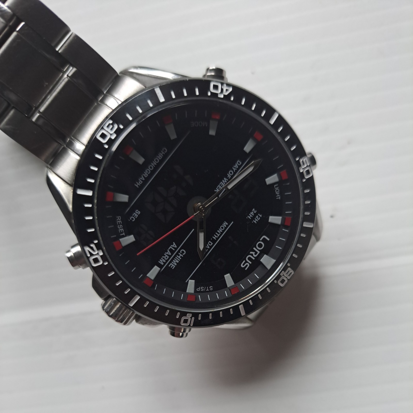 Men’s Lorus Ana digi watch 22mm stainless steel bracelet watch fits up to 220mm.