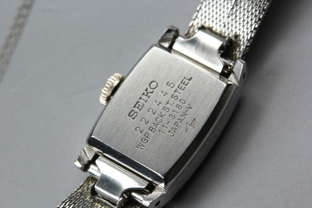 SEIKO 11-3180 Silver Dial Rectangular 17J Manual Winding 15mm Ladies Watch 1972
