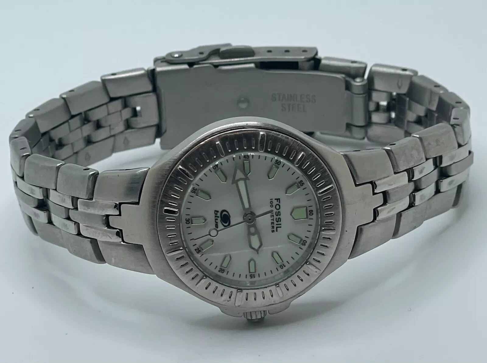 Fossil Blue Watch AM-3298 Womens 29mm Case Bracelet Band Quartz Three Hands