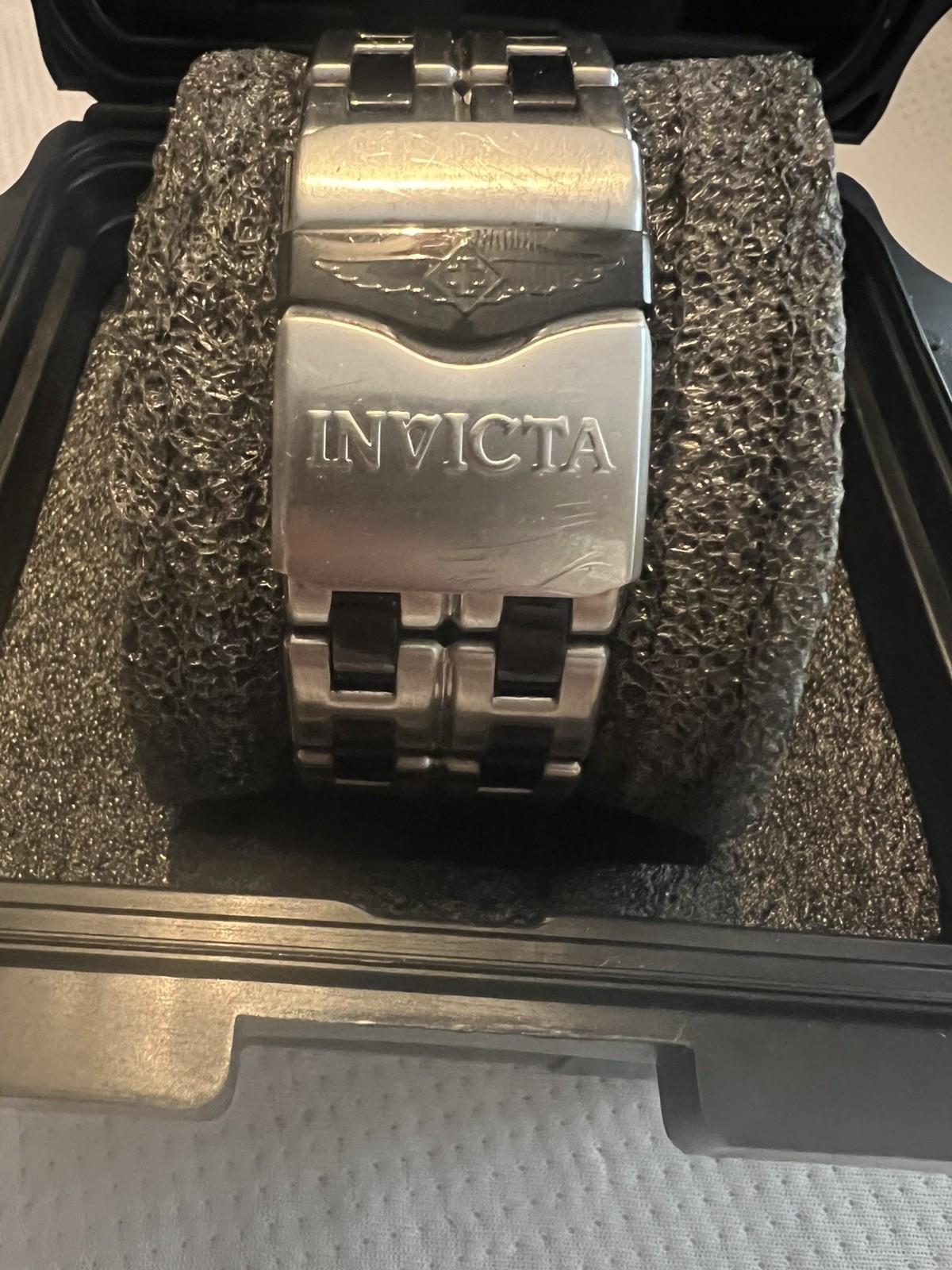 Invicta Sea Hunter Men Model 34591 – Men’s Watch Quartz (Very nice, Rare Watch)
