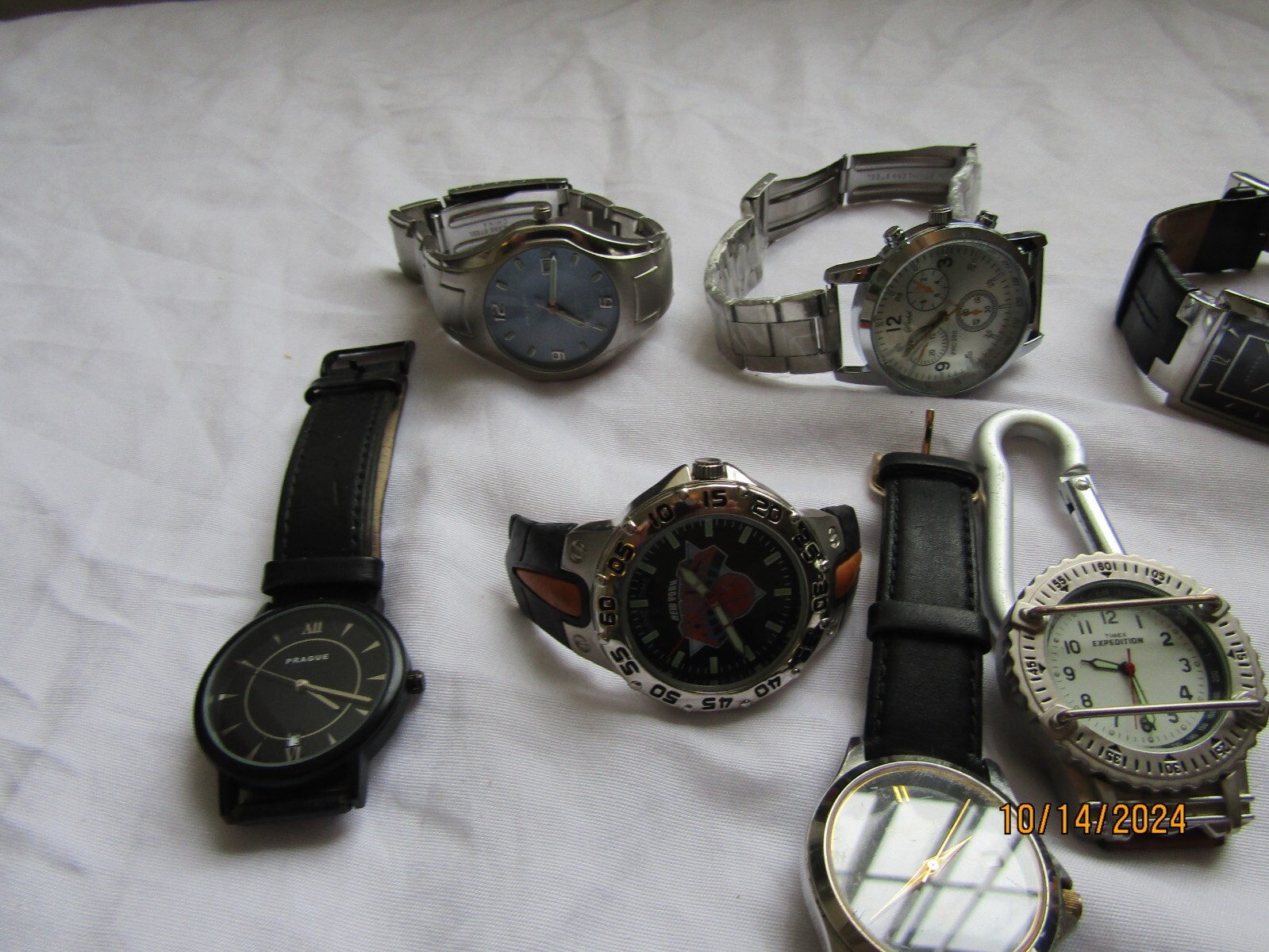 Mixed Lot (11) Watches Total For Parts Repair Timex , Geneva, Prague, J577