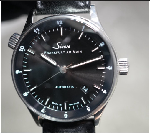 Sinn 6068 Black Dial 38.5mm Automatic Stainless Steel Watch 100M Date Men’s