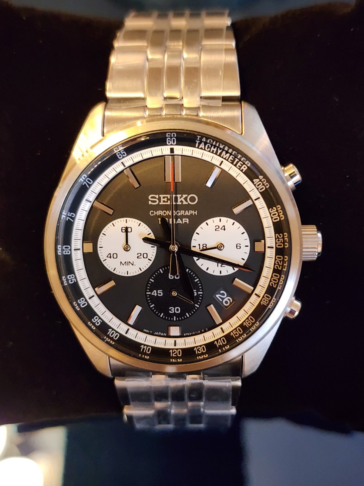 Seiko Chronograph Panda Reverse – Refined Sport Chronograph