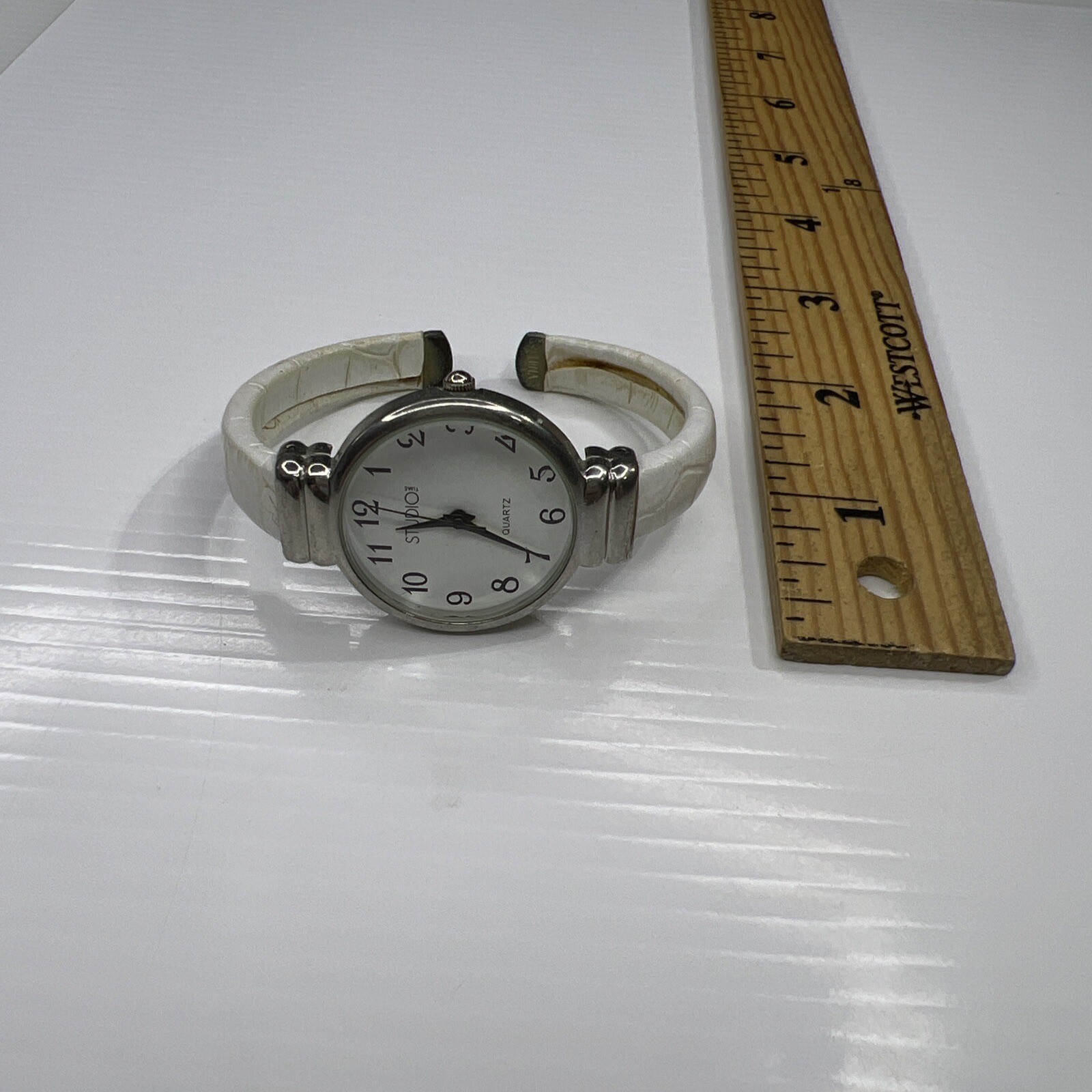 Studio Time STD923T 032 Silver White Leather Cuff Retro Watch Untested