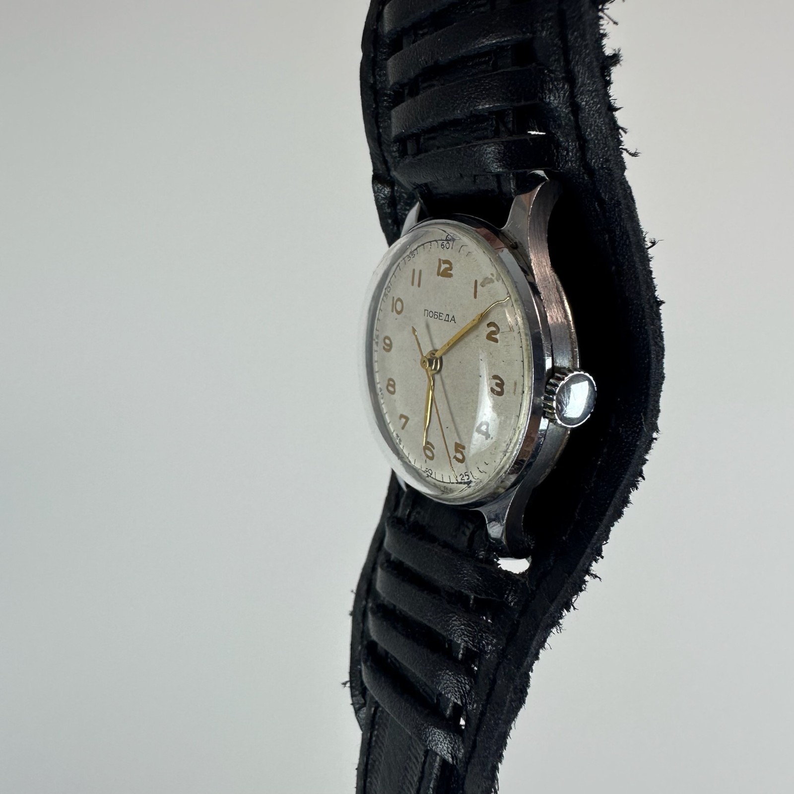 POBEDA vintage Soviet USSR wrist watch 1 MCHZ 15 jewels Serviced