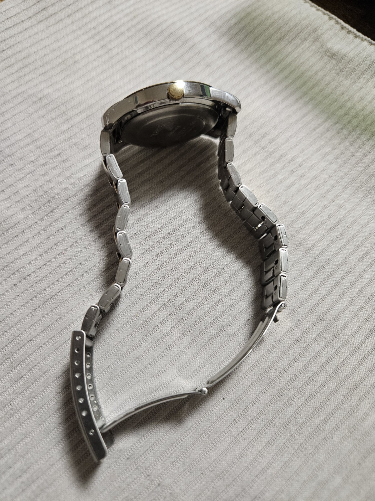 Timex Indiglo Quartz Analog 50m White Dial Two-Tone SS Bracelet Day/Date