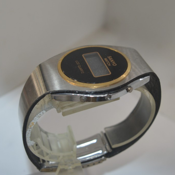 5 VTG watches *SANYO*BABY G*PEPSI*UIT*ROYAL estate watches Non running AS IS