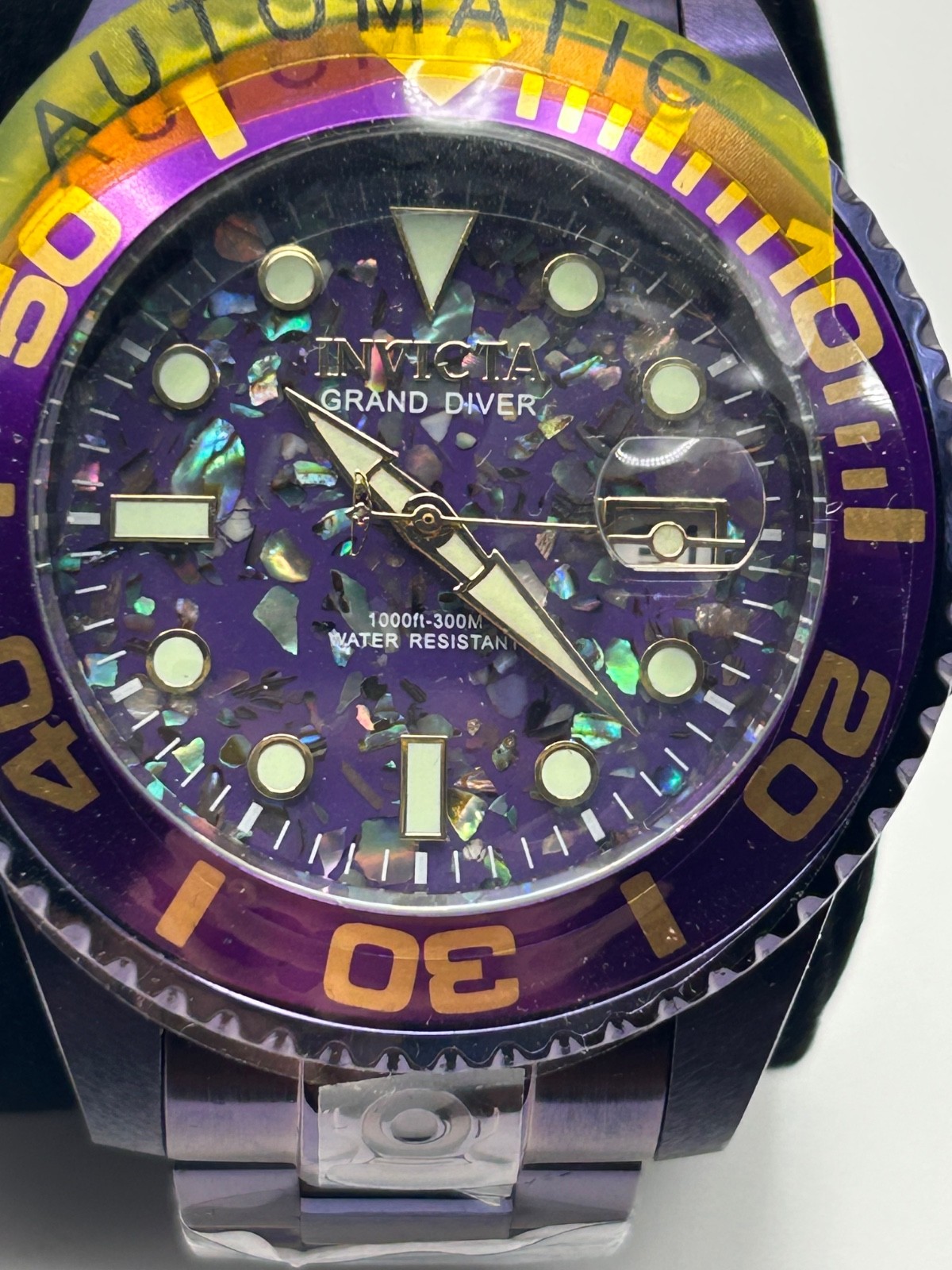 Invicta Grand Diver Mosiac Purple label MDL 40155 automatic never worn