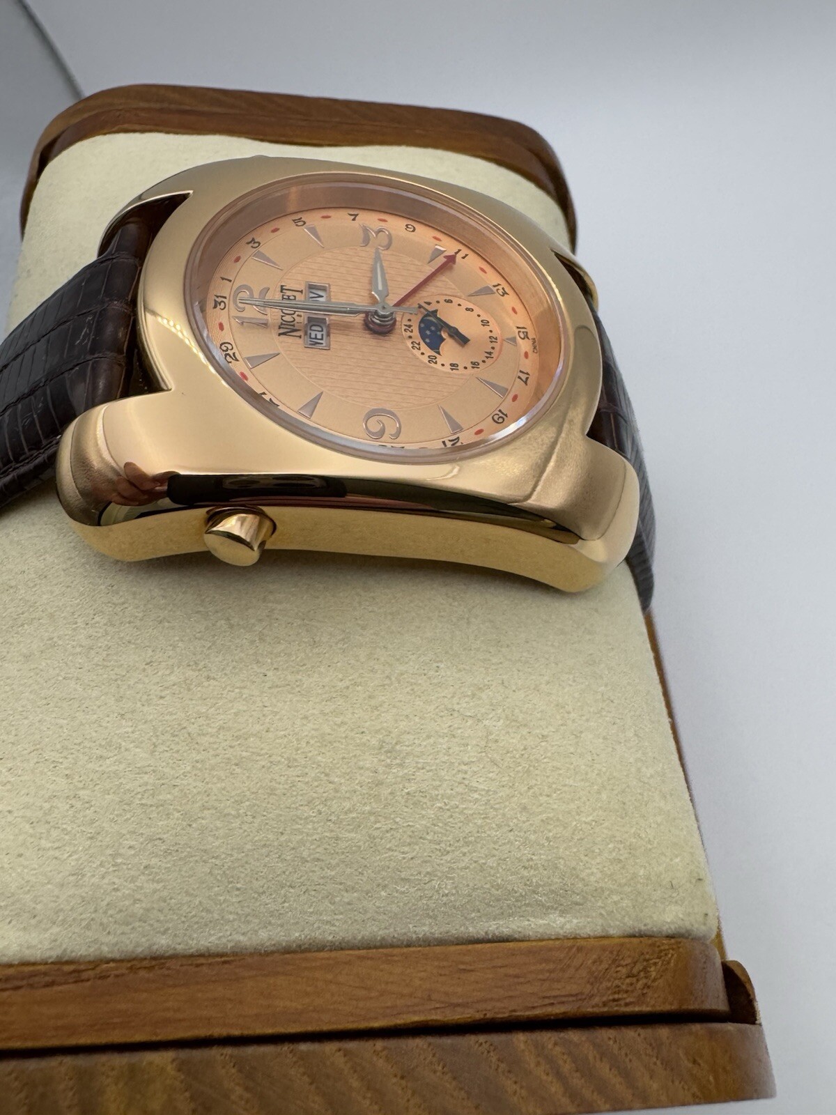 Nicolet 1886 Wrist Watch Automatic Vintage RARE Sapphire Nt322026 35 Jewels