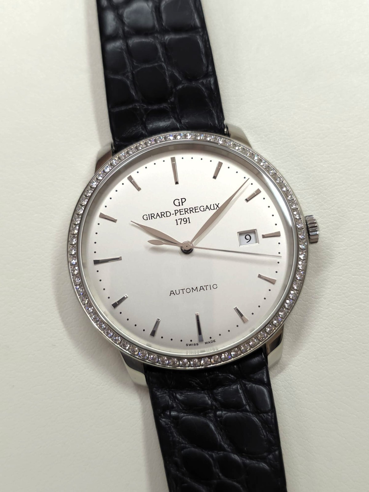 Girard Perregaux 1966 Series 49555D11A131-BB60 Just Serviced – Factory Diamonds