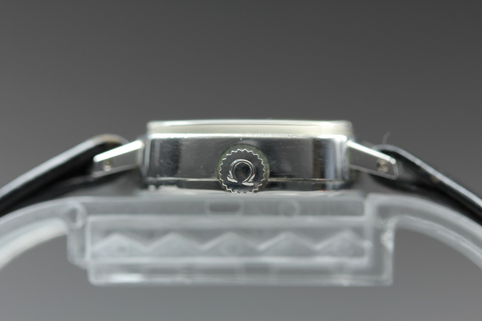 Vintage Omega Geneve Cal. 625 Silver Rectangle 24mm Women’s Manual Watch w/ Case