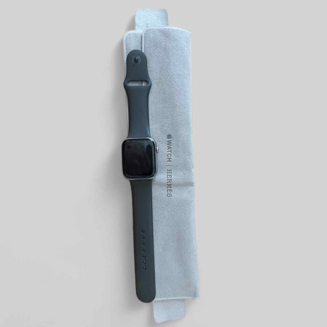 Apple watch Hermes S 7 GPS+Cellular 44 mm SilverStainless Steel gray wrist band