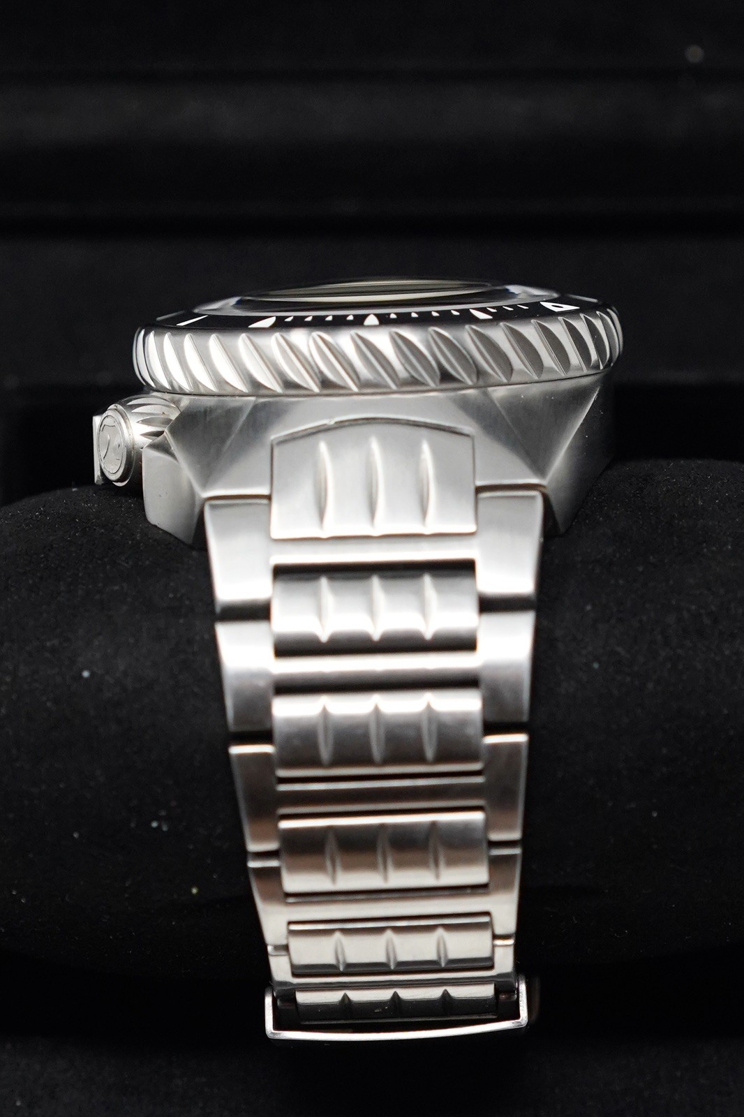 Nubeo Megalodon Automatic Diver Watch • Open Heart • Limited Edition