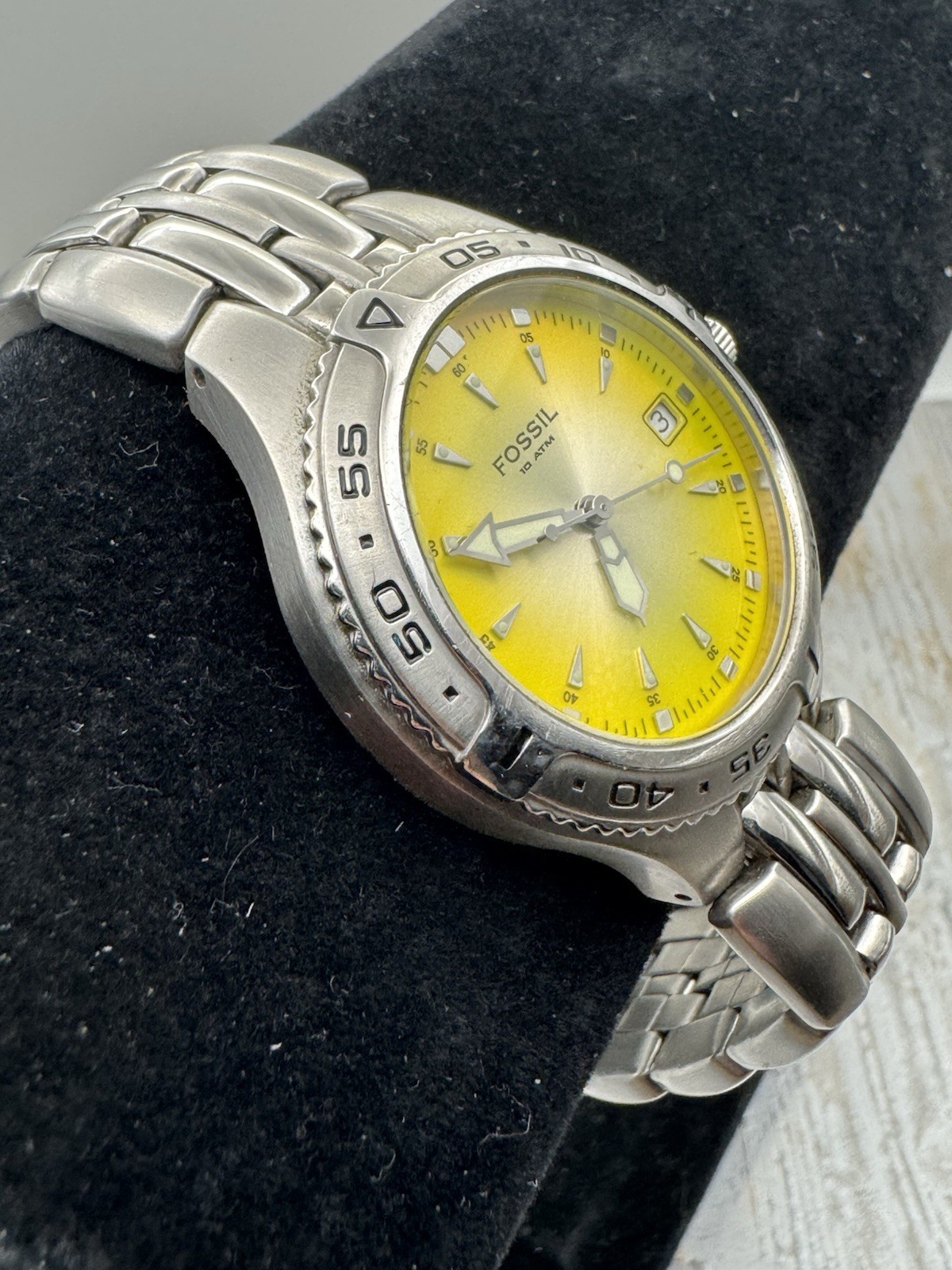 Fossil Men’s Watch With Yellow/green Luminous Dial Model 3576-250907 New Battery