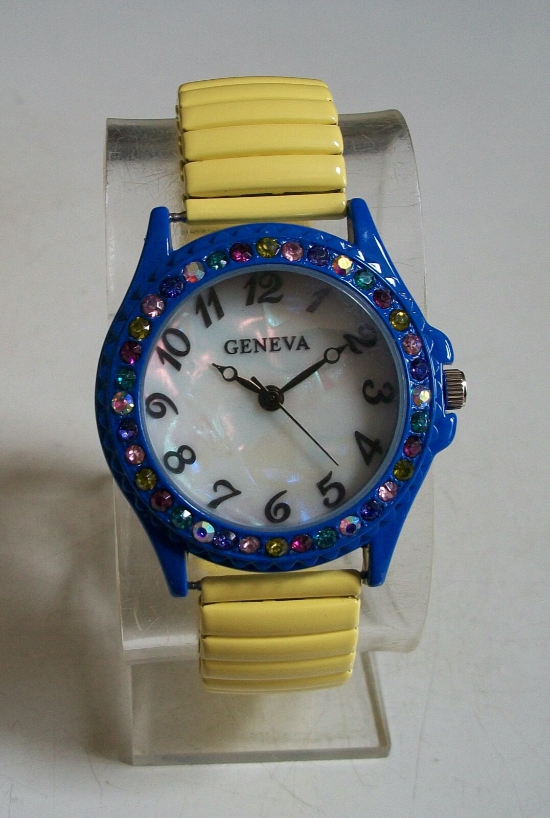 Women Multicolor Stones Number Dial Yellow Stretch Band Fashion Watch