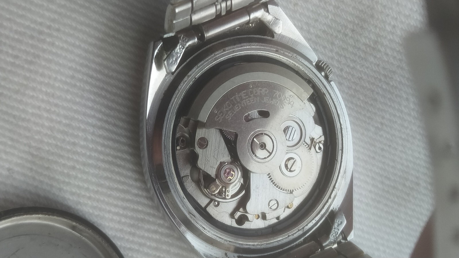 Seiko 5 Automatic Vintage 7009-3180 Working Perfectly in Great Condition