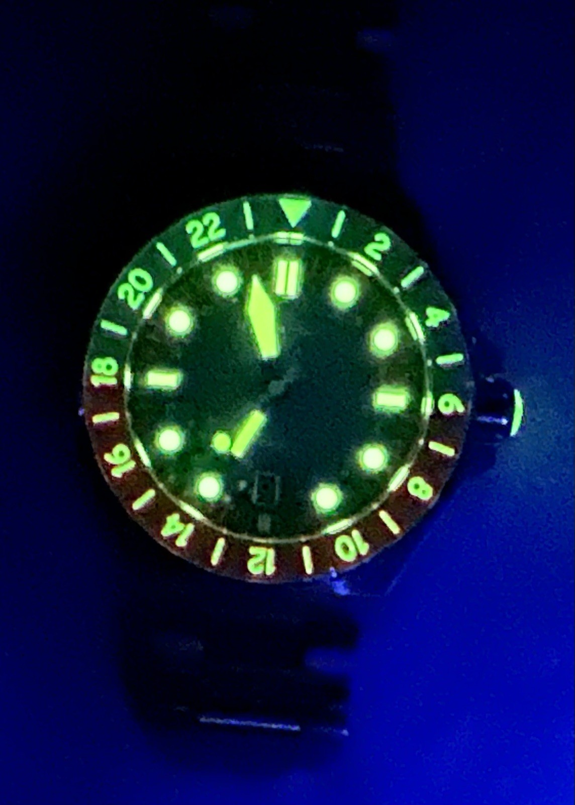 Spinnaker Dumas GMT Automatic – Red Blue Dial/Bezel, Seiko NH34 GMT, Extra Bands