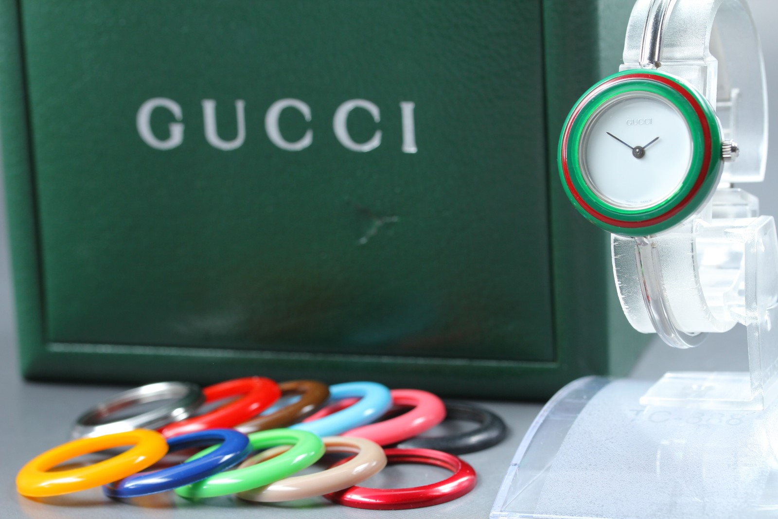 Silver [Near MINT w/ Box] Gucci Change 12 Bezel 11/12.2L 26mm Qz Women’s Watch