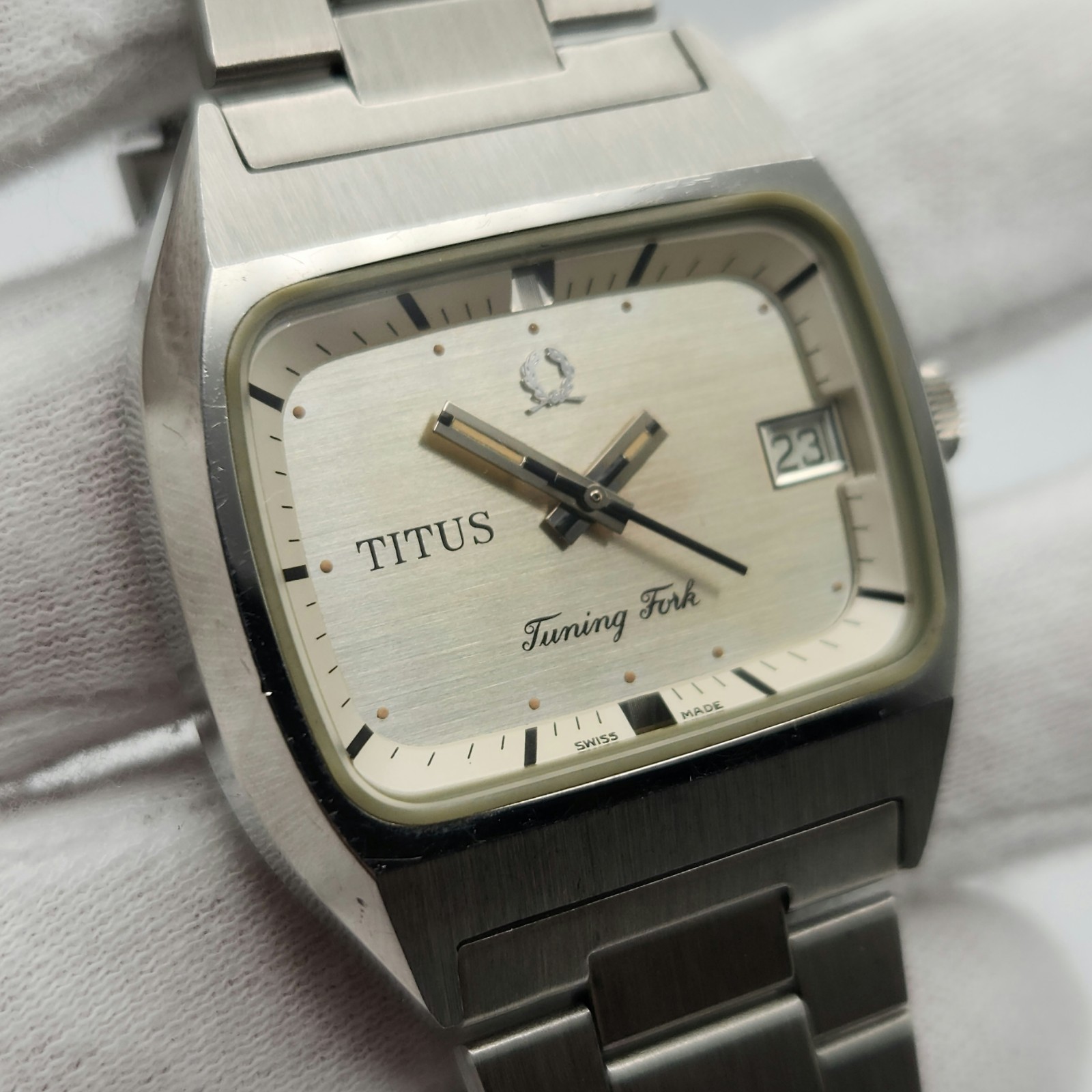 Titus Tuning Fork Men’s Silver Tone Vintage Swiss Made Watch – PARTS / REPAIR