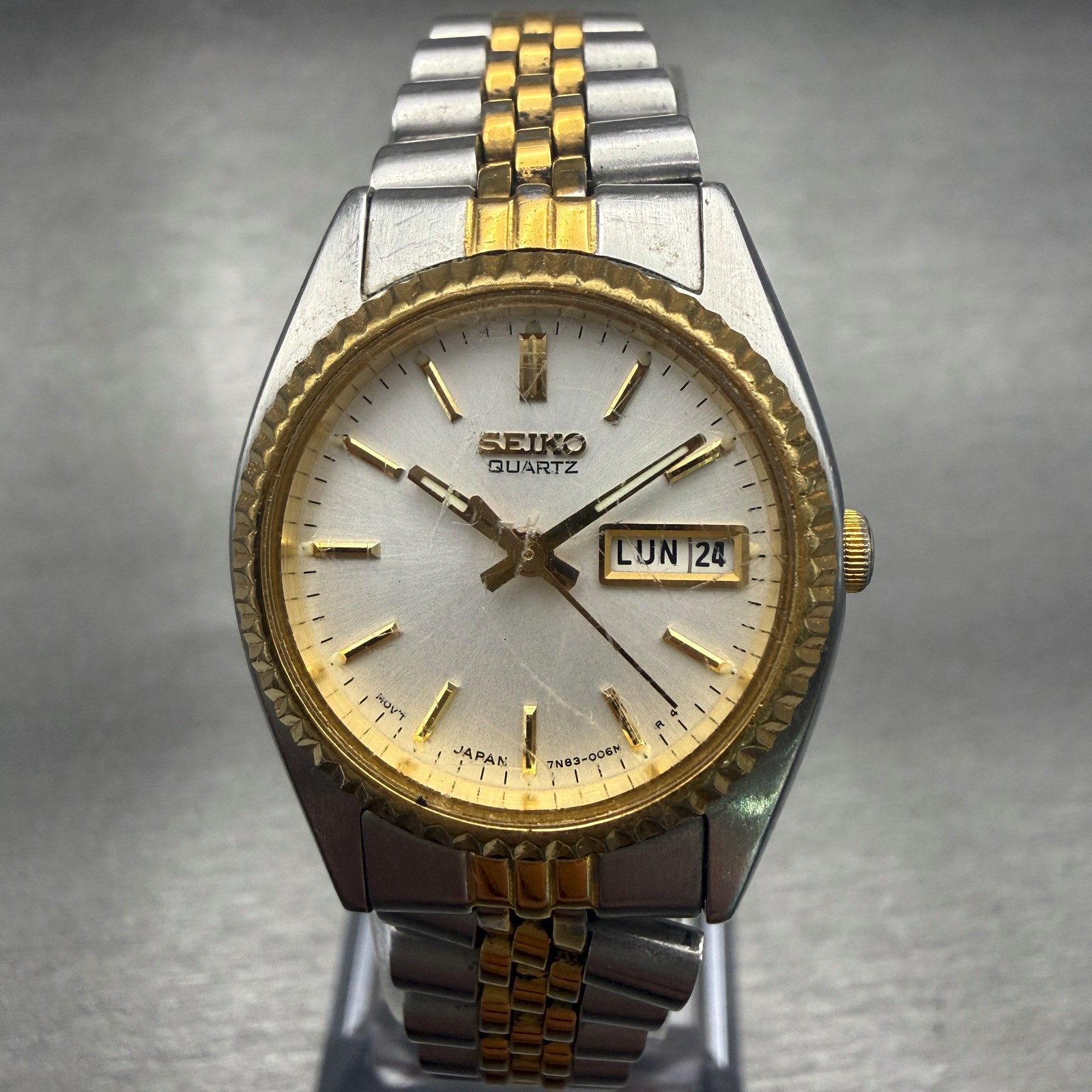 Seiko Watch Women 24mm Silver Dial Two Tone Datdate Round 7N83-0041 New Battery