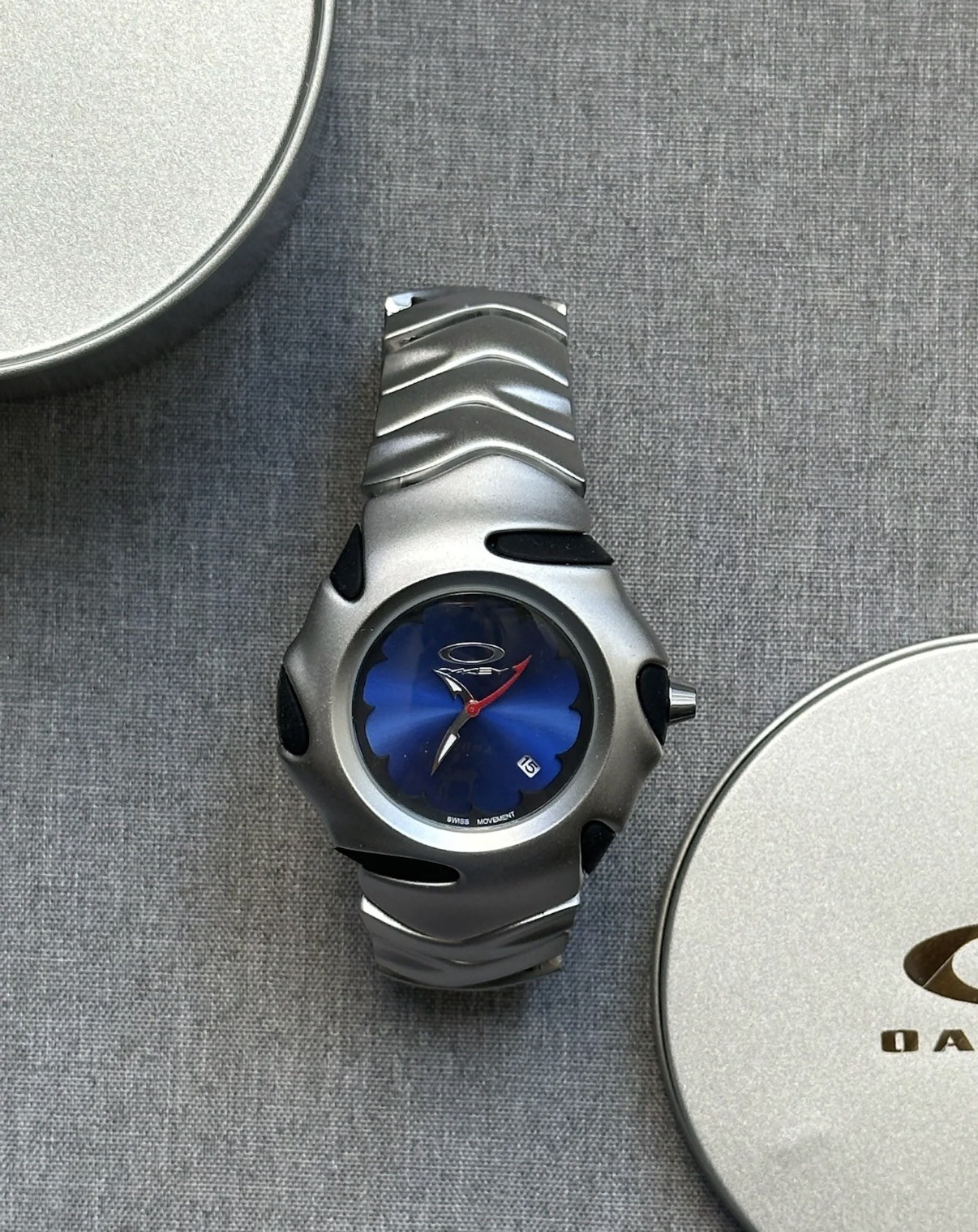 Oakley Blade Watch – Blue Dial Silver Stainless Steel Matte Strap