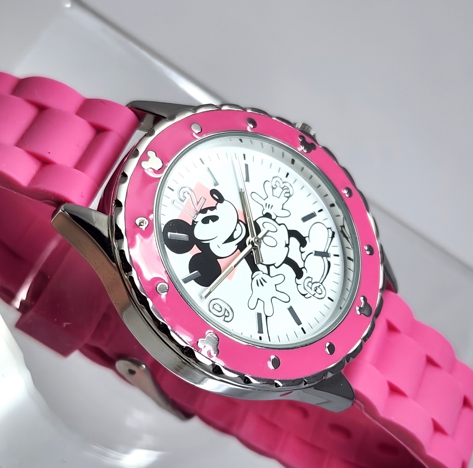 Disney Parks MICKEY MOUSE Adult Size PINK BAND Silver & Pink Case Watch Working