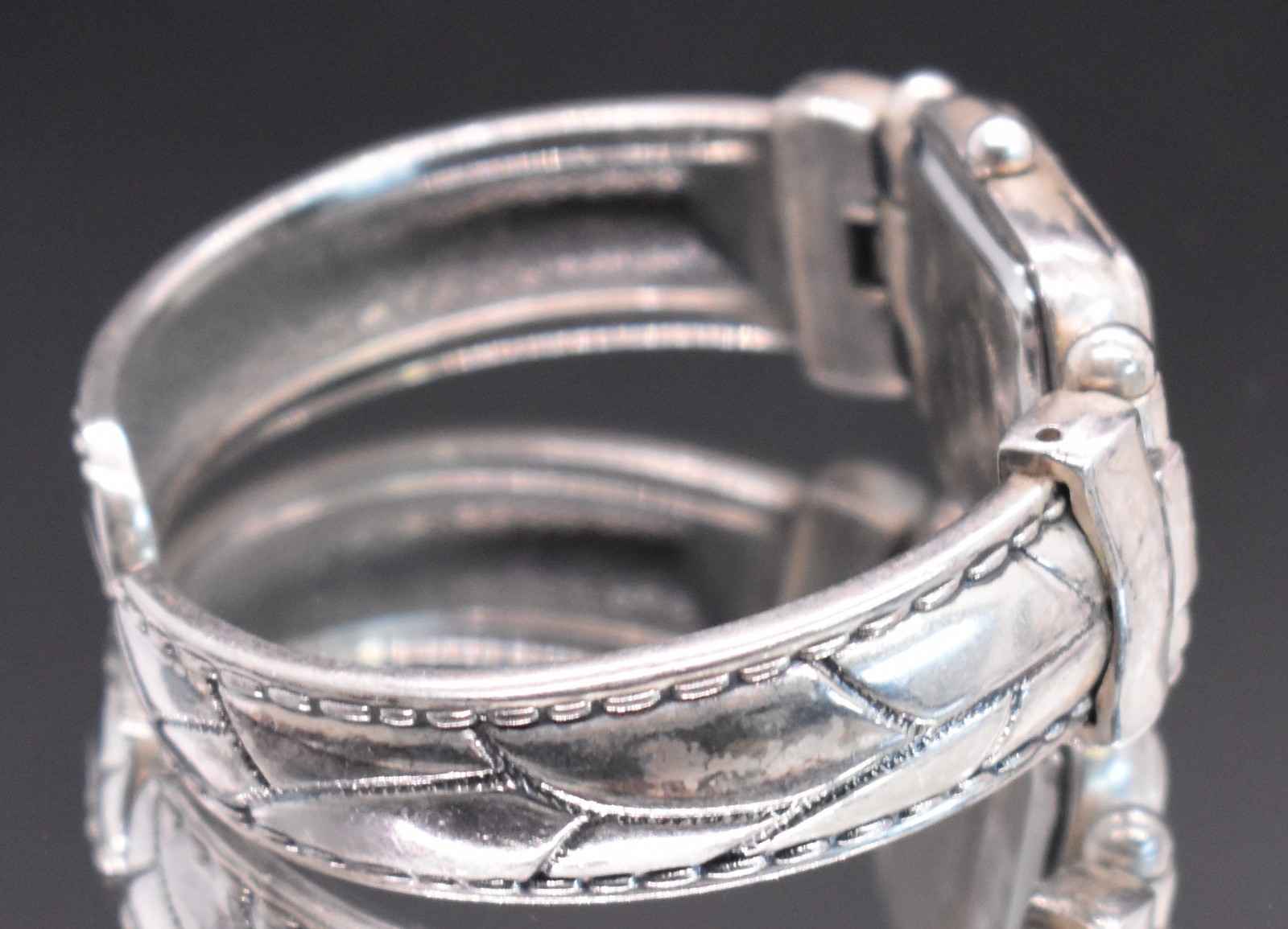 CHICO’S Silver Tone Square Dial Watch Women OX Cuff Bracelet Band NEW BATTERY