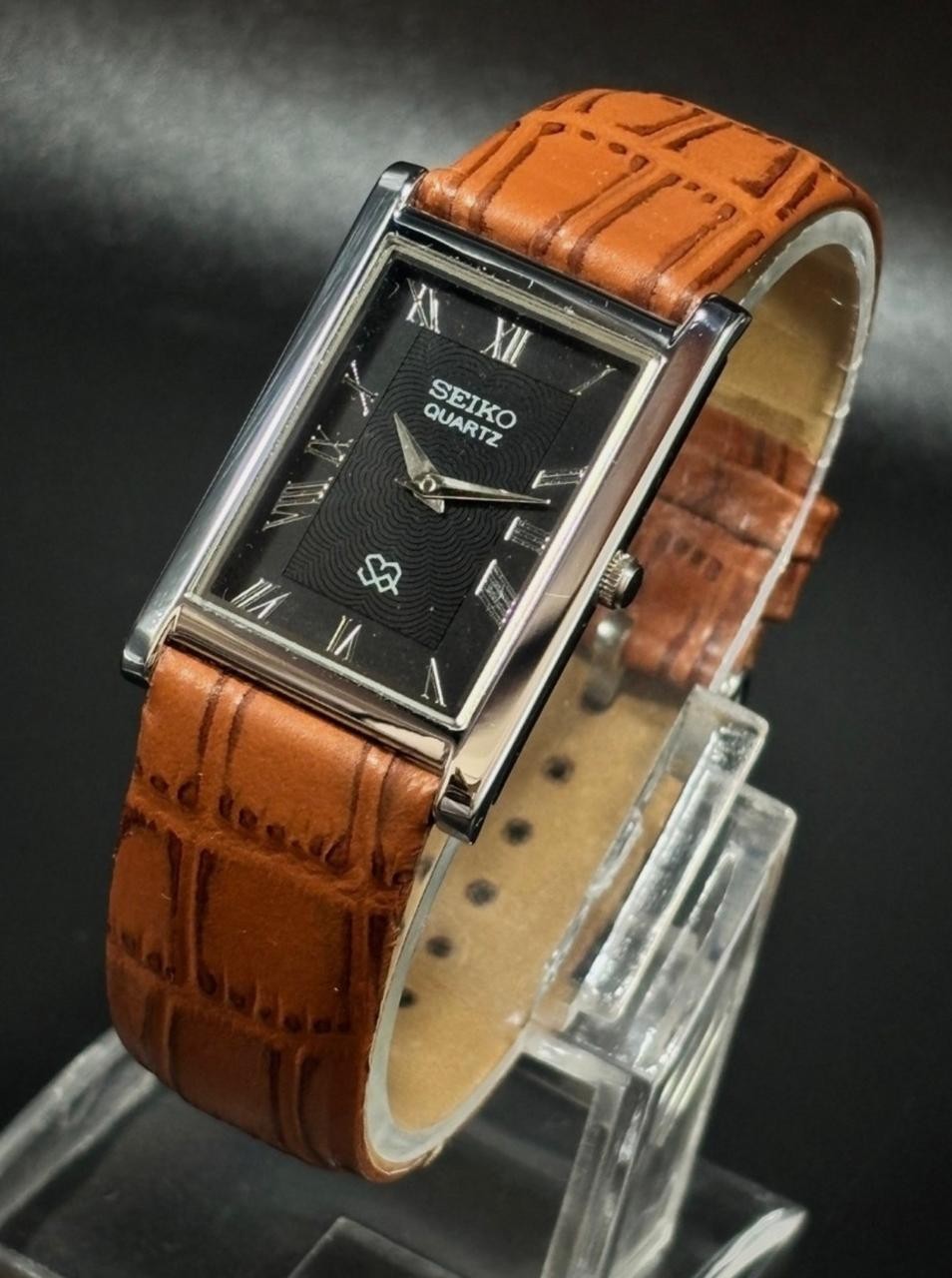 Vintage Seiko Slim Tank Quartz Men’s Wrist Watch With Free DDP Shipping