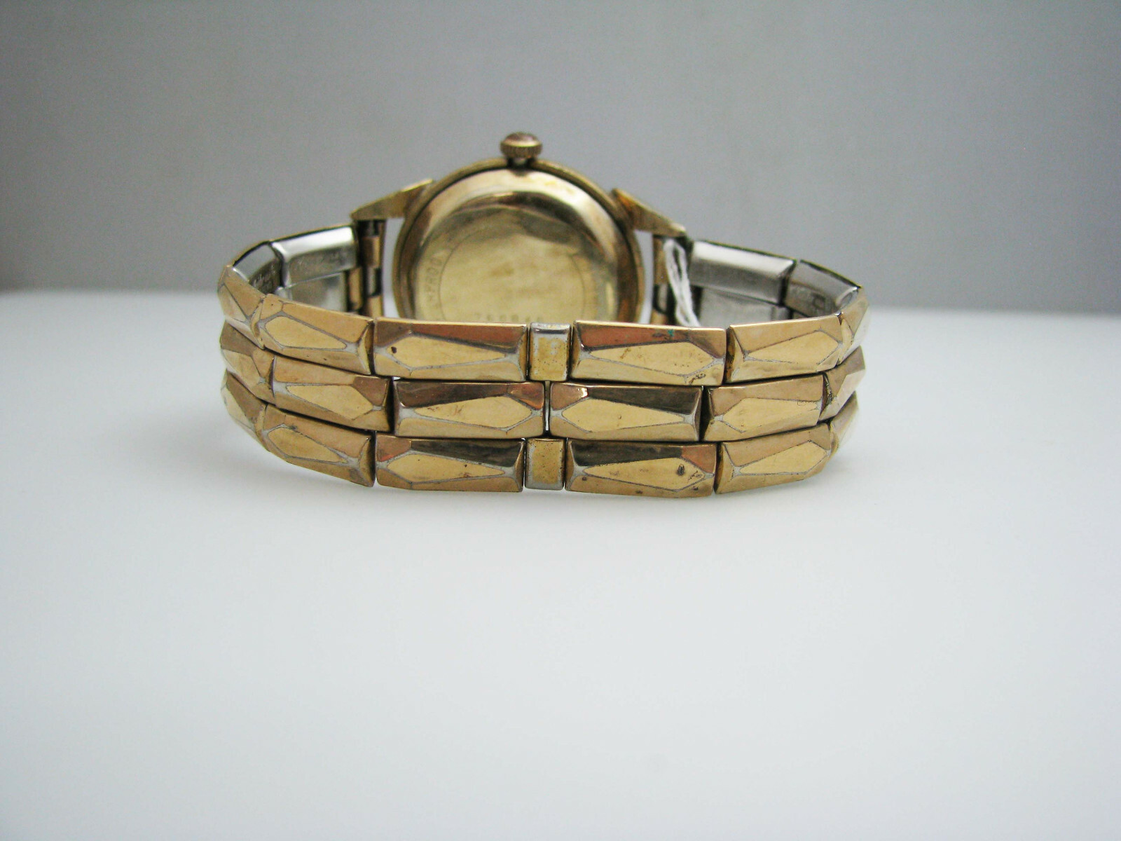 b511 Men’s Benrus Self Winding wristwatch