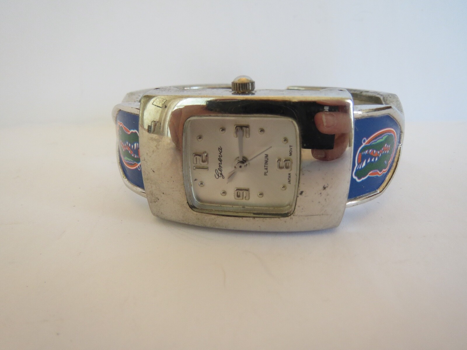 FLORIDA GATORS! Ladies Silver Tone ALLIGATOR Hinged Cuff WRIST WATCH New Battery