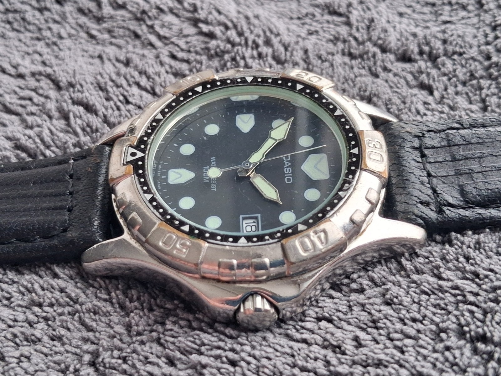 Casio MD-520 Diver Scuba Vintage Screw Back