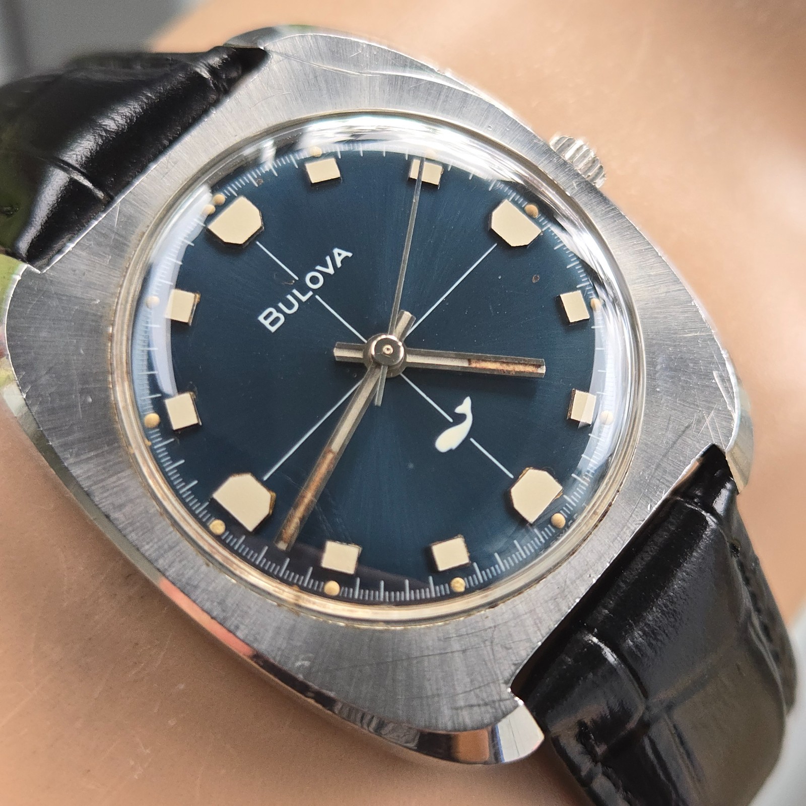Vintage BULOVA Seaking men’s manual wind watch Blue Crosshair dial 1970