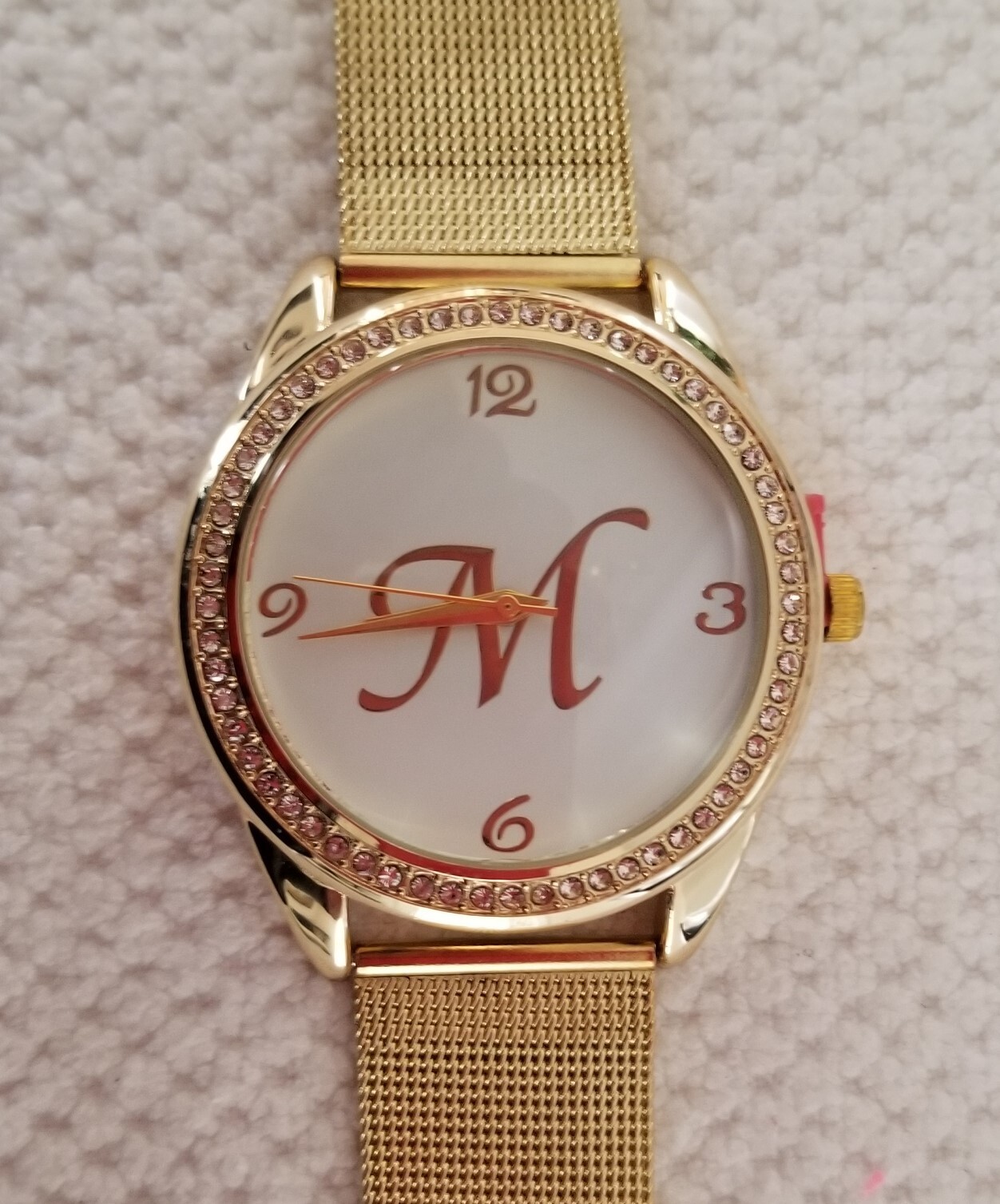 NIB Simone Chic Gold Tone Watch, Necklace, Earring Set “M” Mesh Band Runs