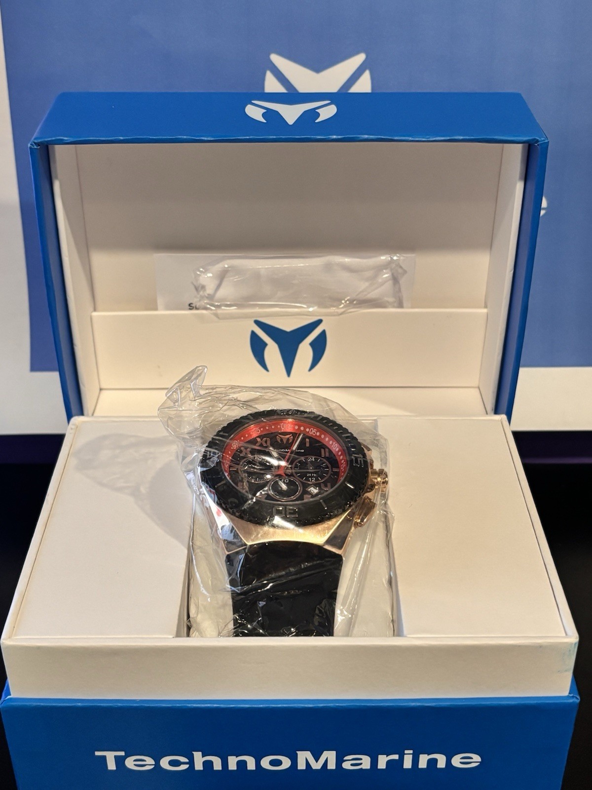 TechnoMarine Manta Men’s Watch – 48mm, Black, Red (TM-221046)