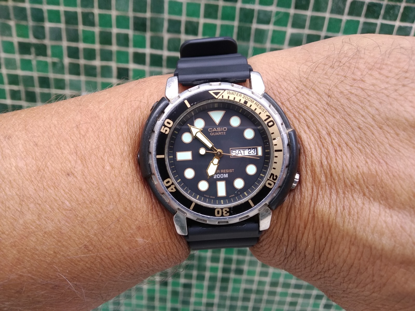CASIO MD-770 QUARTZ DIVER WATER 200M RESIST SCREW DOWN CROWN SUPERB CONDITION