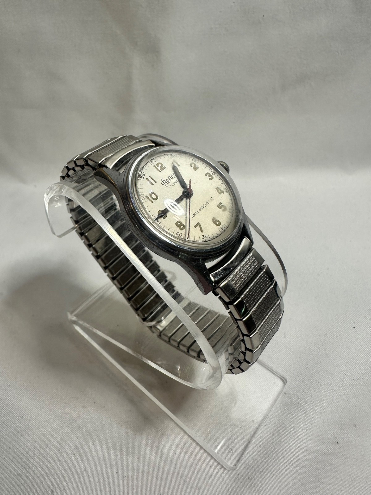 Vintage Geneva 17 Jewels Anti Magnetic Mechanical Wrist Watch