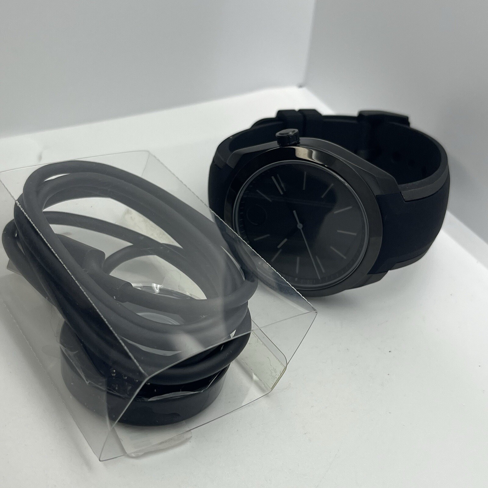 Movado BOLD Men’s Motion Silicone Band Black Steel 44mm Watch 3660002 *TIME ONLY